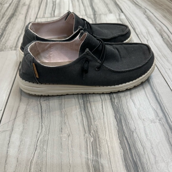 Hey Dude Black Canvas Men's Loafers - Picture 1 of 5